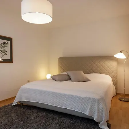 Nahe Muenster التينبريغ